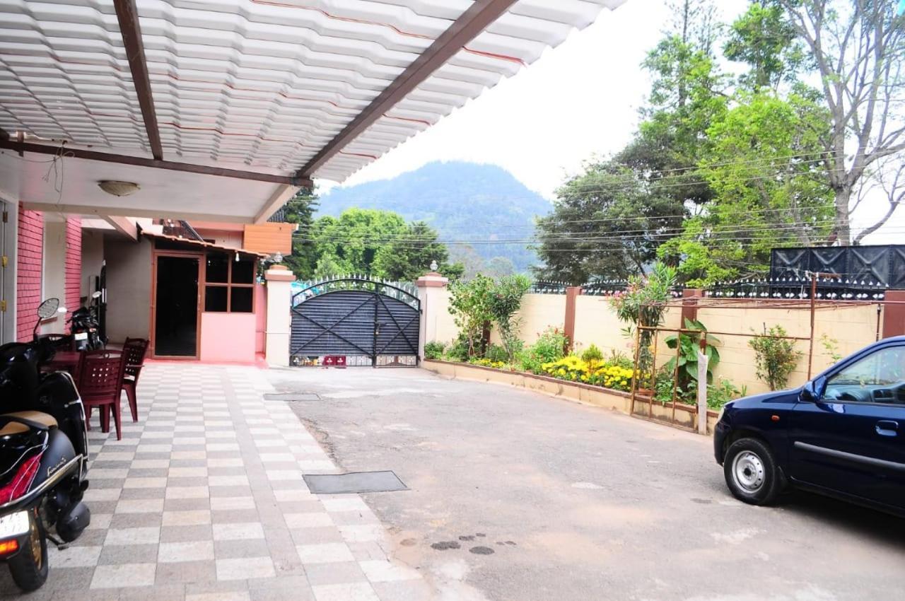 Park Corner Home Stay Coonoor Buitenkant foto