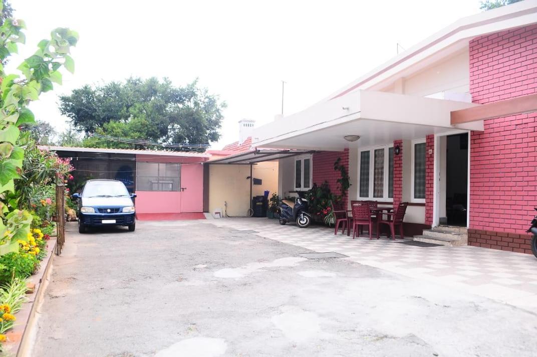 Park Corner Home Stay Coonoor Buitenkant foto