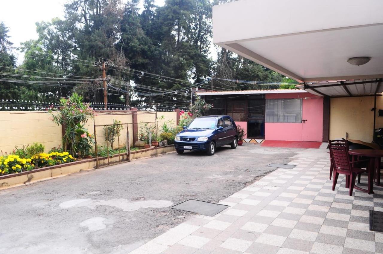 Park Corner Home Stay Coonoor Buitenkant foto